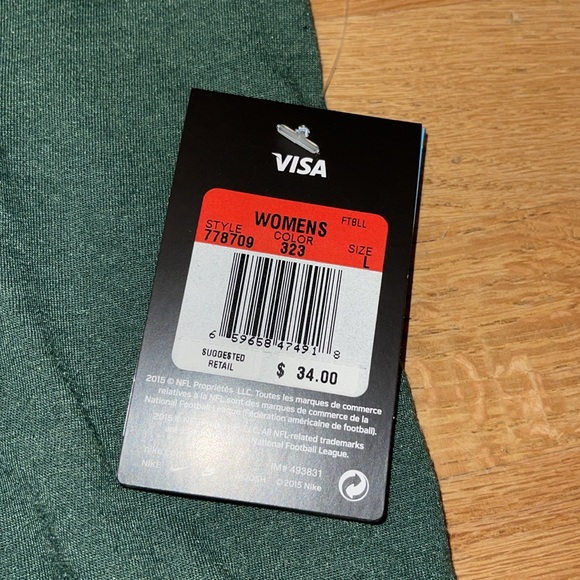 Women’s Packers Nike tee size large - Picture 4 of 6